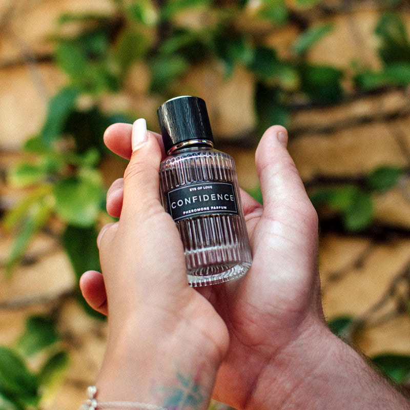 Eye Of Love Confidence Pheromone Cologne - 50 ml - Citrus Musk Scented Pheromone Cologne for Men to attract Women - 50 ml Spray